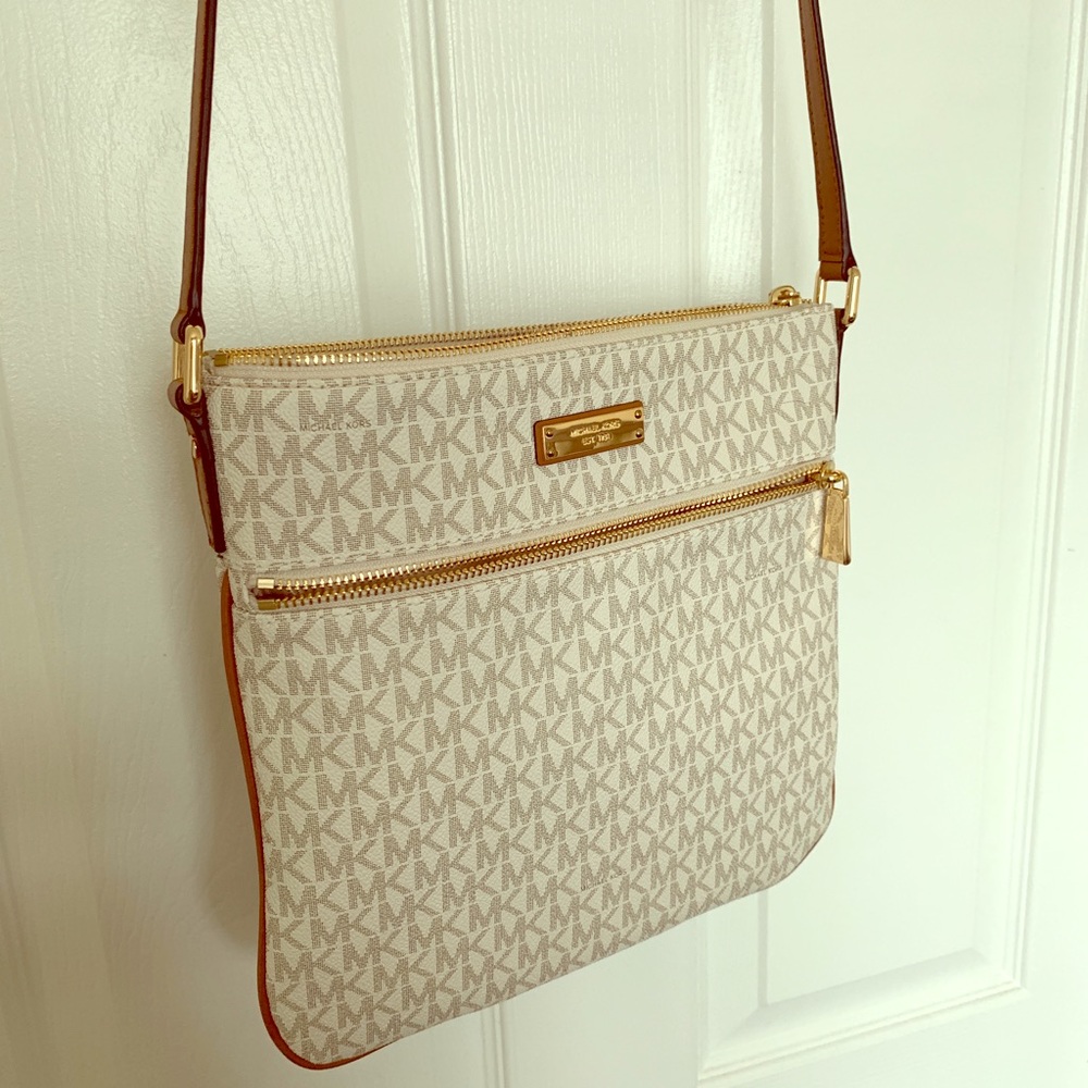 NWOT Michael Kors Vanilla Crossbody